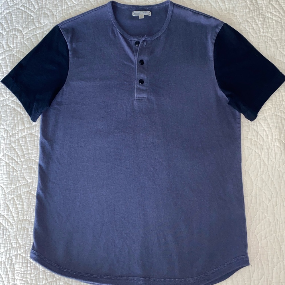 J. CREW Men’s Henley Shirt w/ Color Block Sleeves